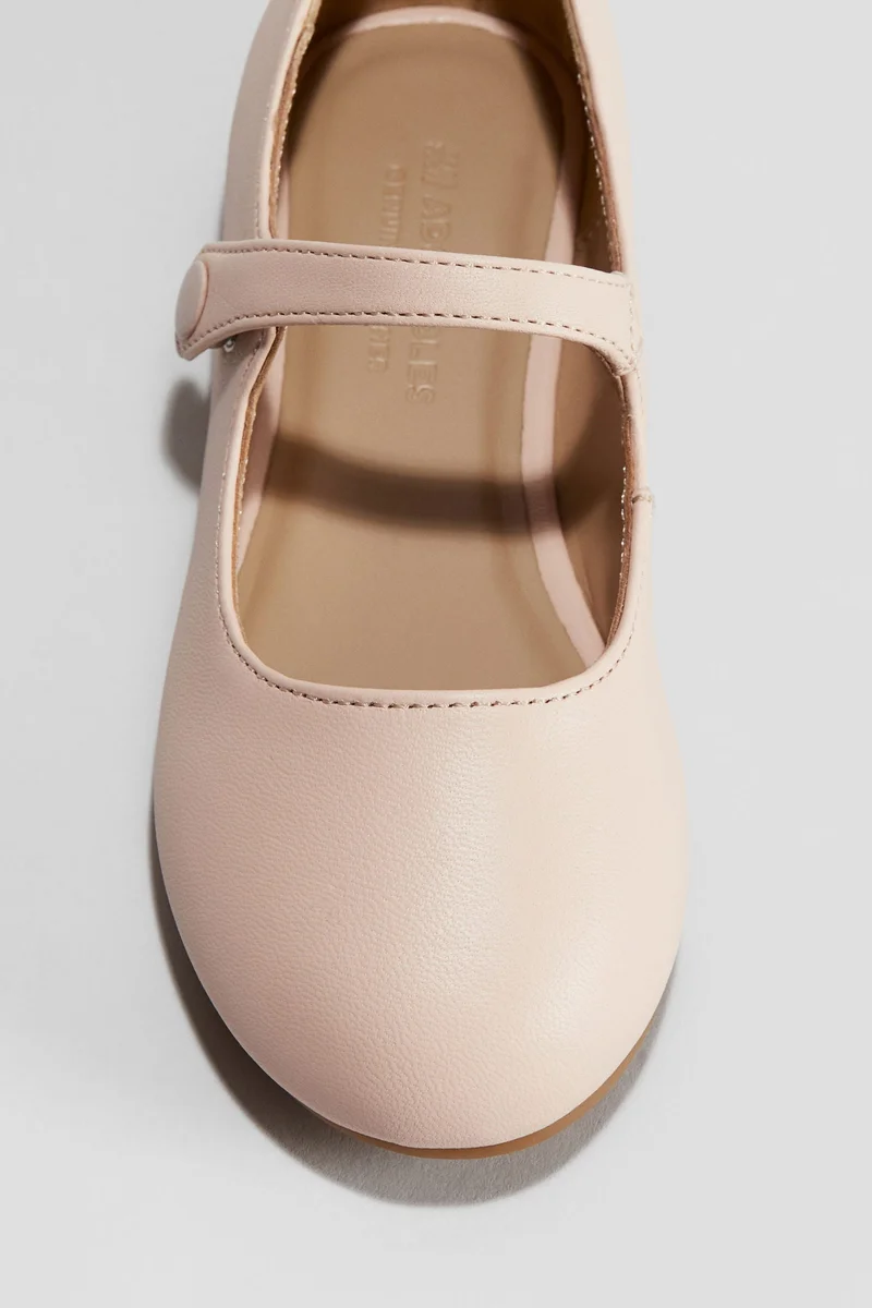 اتش اند ام حذاء باليه من الجلد